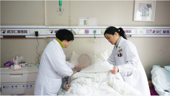 胎兒臍帶繞頸3周，醫(yī)生助力成功生產(chǎn)