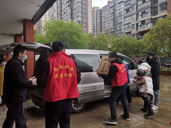 同心戰(zhàn)疫，感謝有你