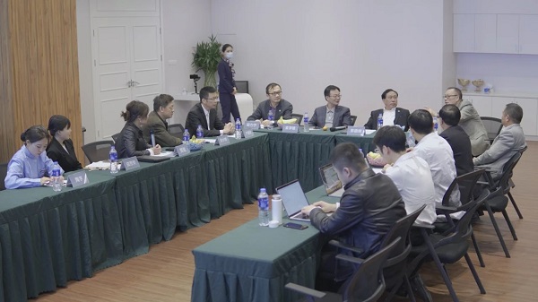 中國非公立醫(yī)療機構(gòu)協(xié)會領(lǐng)導(dǎo)蒞臨貴陽德韓口腔醫(yī)院考察指導(dǎo)工作